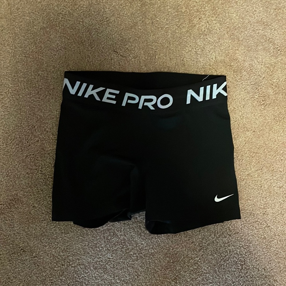 Nike Pro Black Running Volleyball Shorts, Small